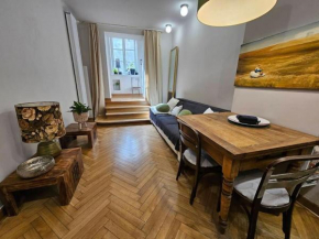 Studio Orient Express, Warsaw